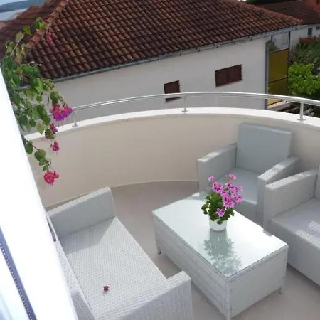 In Brodarica With Sea View, Balcony, Air Conditioning, Wifi 5183-1 * Šibenik