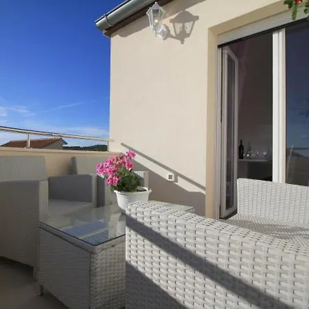 Апартаменты In Brodarica With Sea View, Balcony, Air Conditioning, Wifi 5183-1 Шибеник