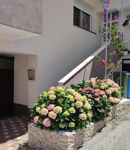 Апартаменты In Brodarica With Sea View, Balcony, Air Conditioning, Wifi 5183-1 Шибеник