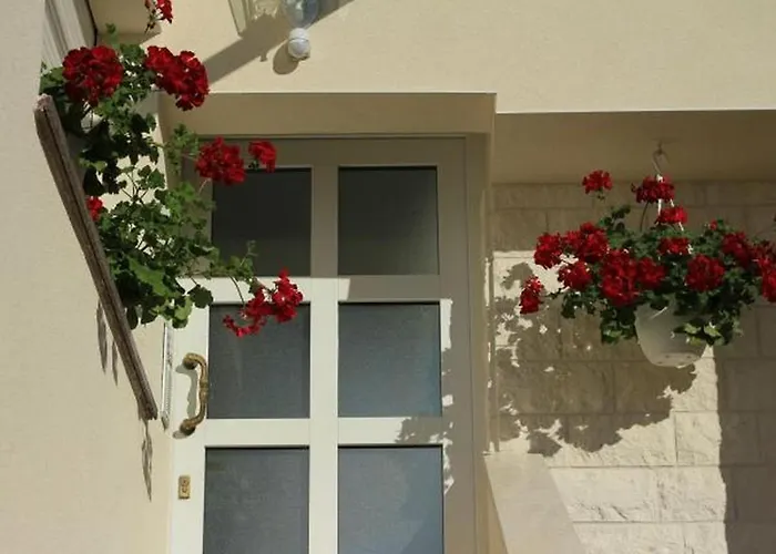 In Brodarica With Sea View, Balcony, Air Conditioning, Wifi 5183-1 Apartman